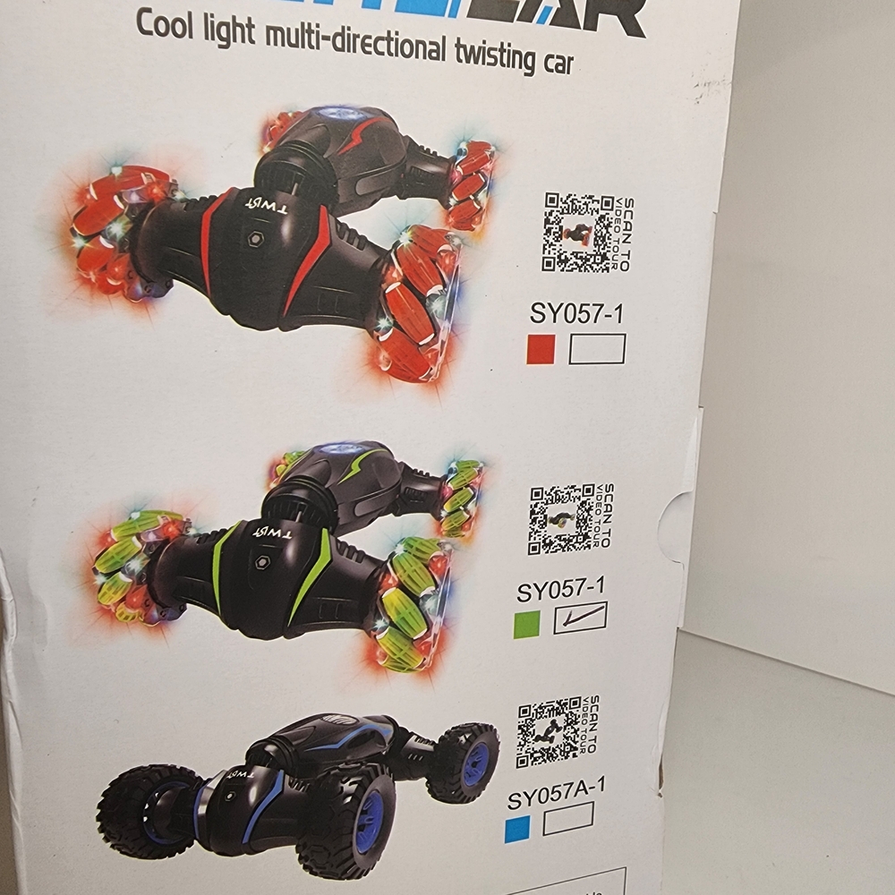 Green LED Remote Control Stunt Car - Picture 10 of 15